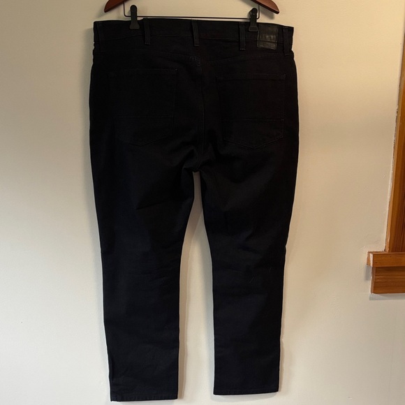 Nautica Men's very dark wash blue Jeans 38W 30L like new condition - Picture 7 of 12